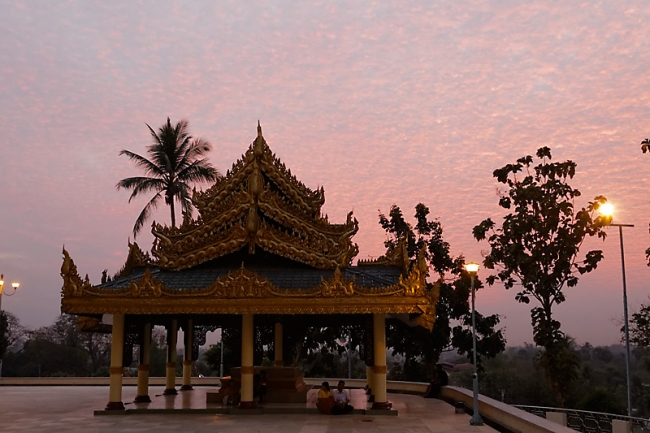 Yangon-coucher de soleil-001